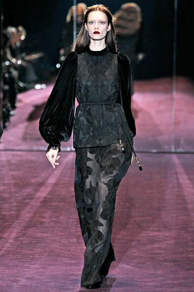 Look 26